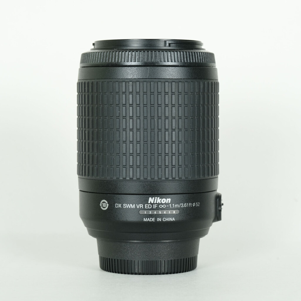 Nikon AF-S DX Zoom-Nikkor 55-200mm F4-5.6G ED �u���b�N
