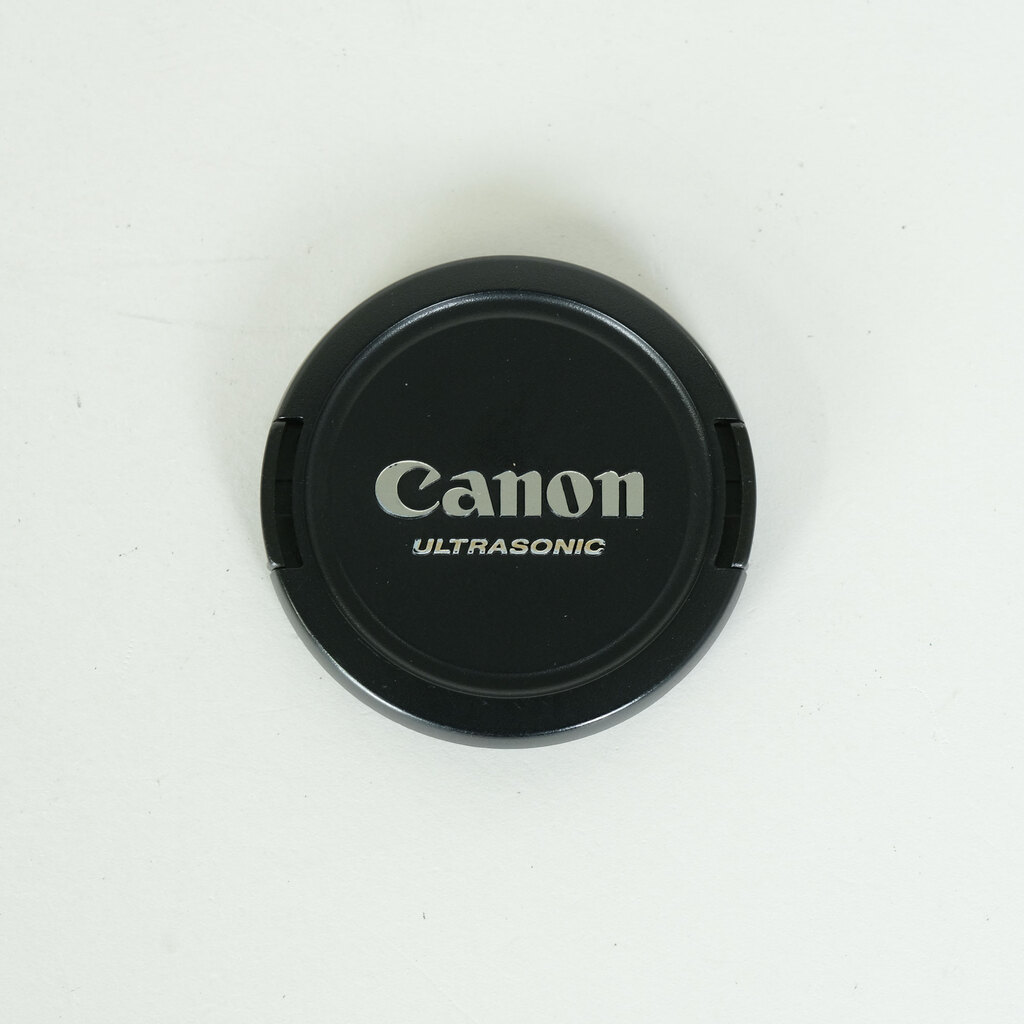 Canon EF70-300mm F4-5.6 IS USM