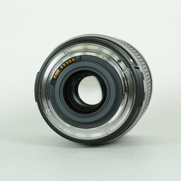 Canon EF-S18-200mm F3.5-5.6 IS
