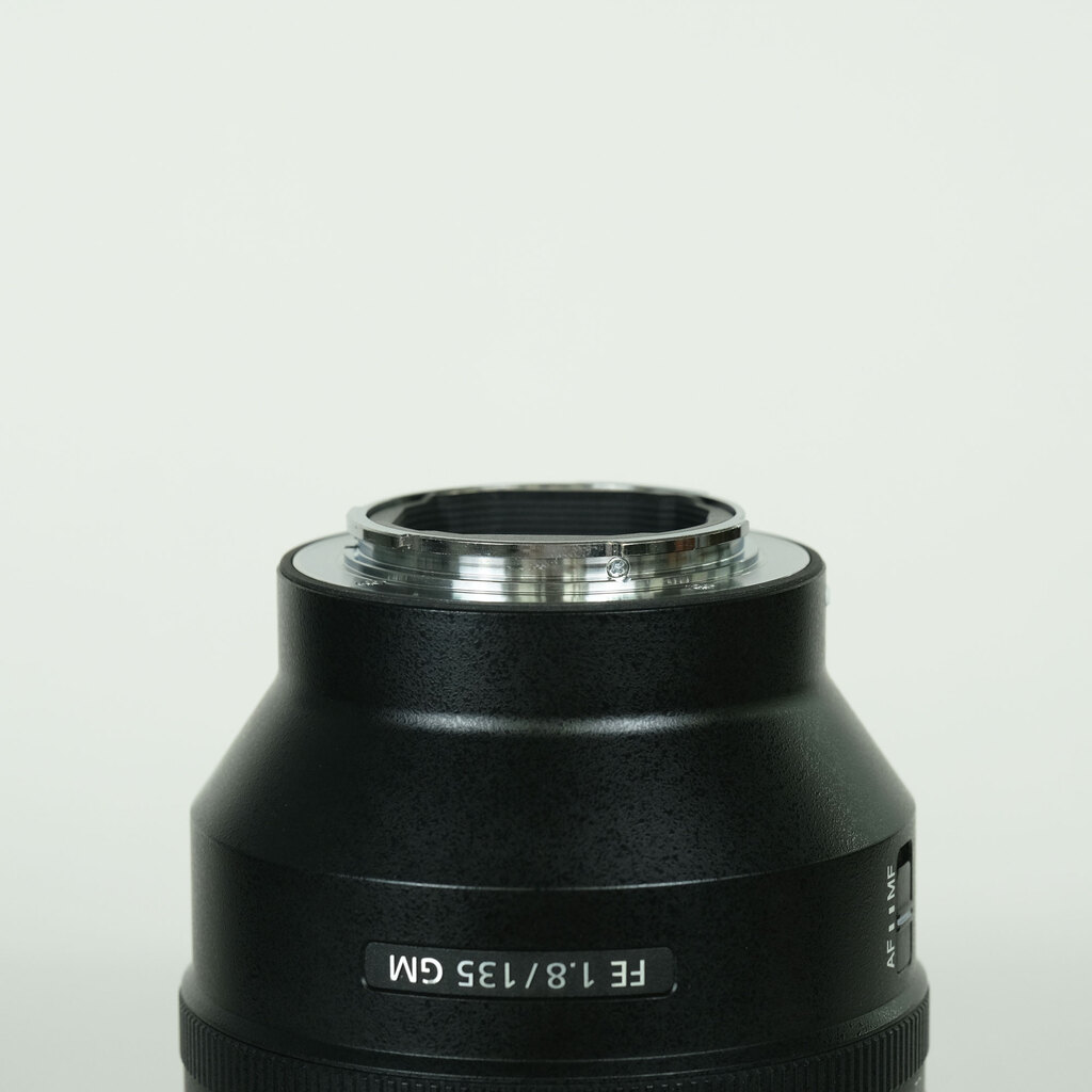SONY FE 135mm F1.8 GM SEL135F18GMの出品 | ONE SCENE（ワンシーン）