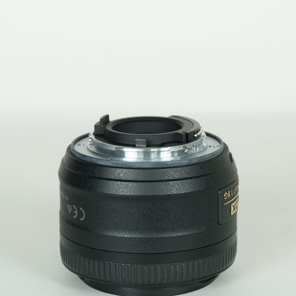 Nikon AF-S DX NIKKOR 35mm f/1.8Gの出品 | ONE SCENE（ワンシーン）