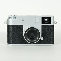 FUJIFILM X half X-HF1