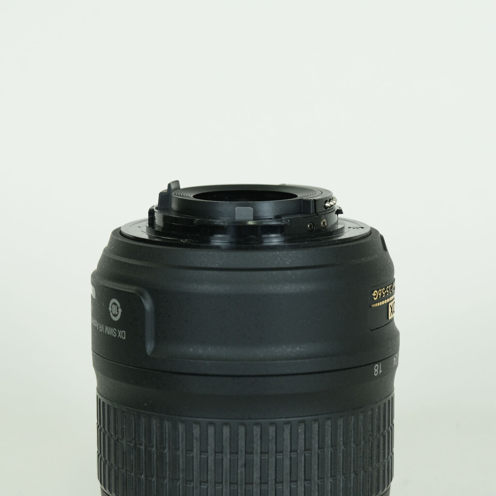 Nikon AF-S DX NIKKOR 18-55mm F3.5-5.6 G VR