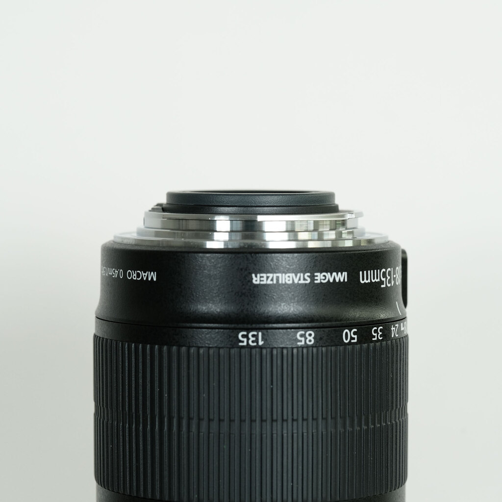 Canon EF-S18-135mm F3.5-5.6 IS