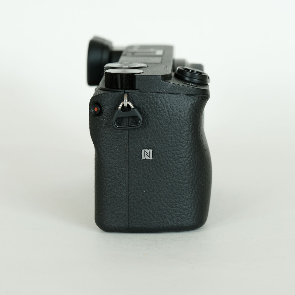 SONY α6400（ILCE-6400）