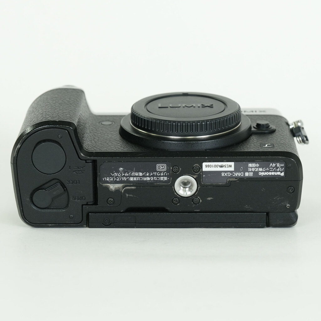Panasonic LUMIX DMC-GX8 ボディ シルバー