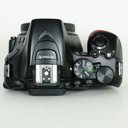 Nikon D5600
