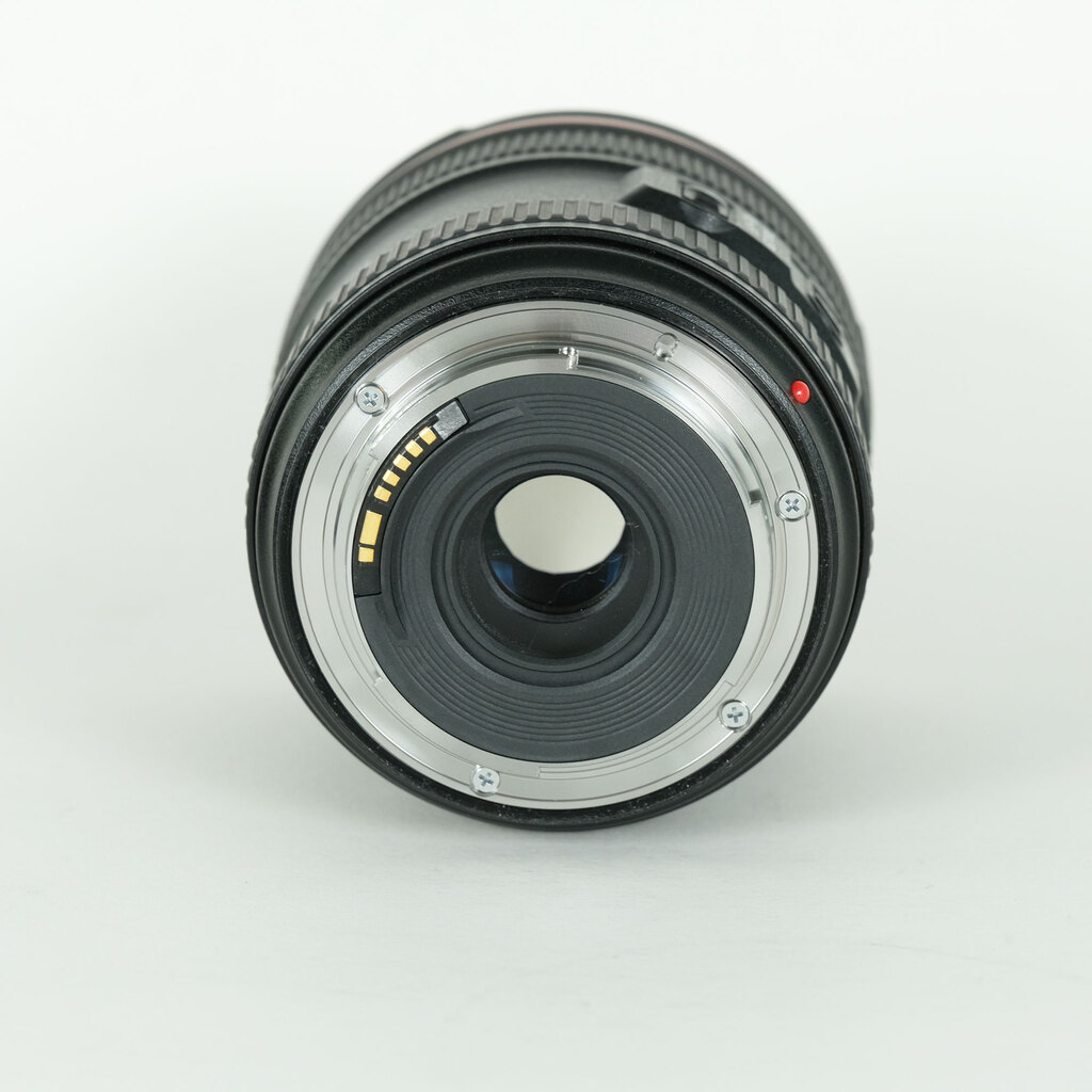 Canon EF24-70mm F4L IS USM Canon EF24-70mm F4L IS USM