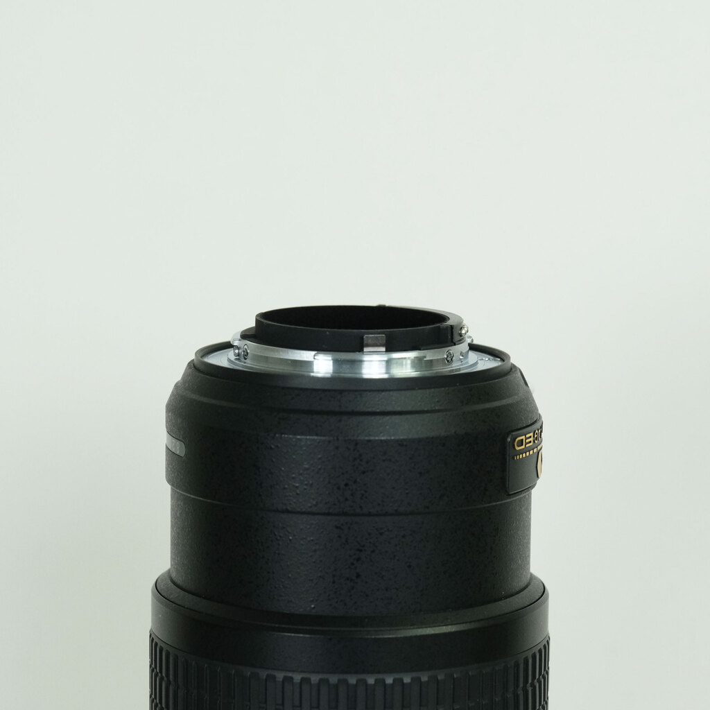 Nikon AF-S NIKKOR 70-200mm f/4G ED VR Nikon AF-S NIKKOR 70-200mm f/4G ED VR