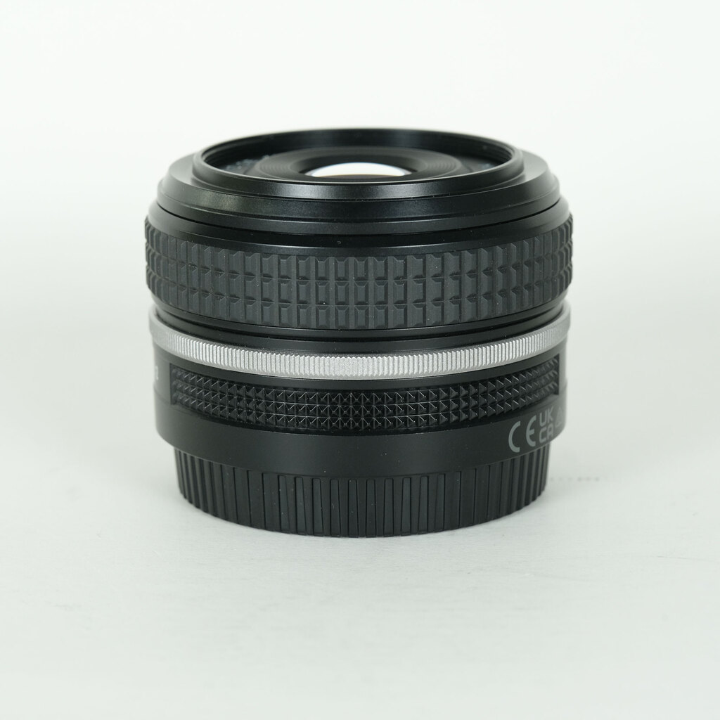 Nikon NIKKOR Z 40mm f/2 Nikon NIKKOR Z 40mm f/2