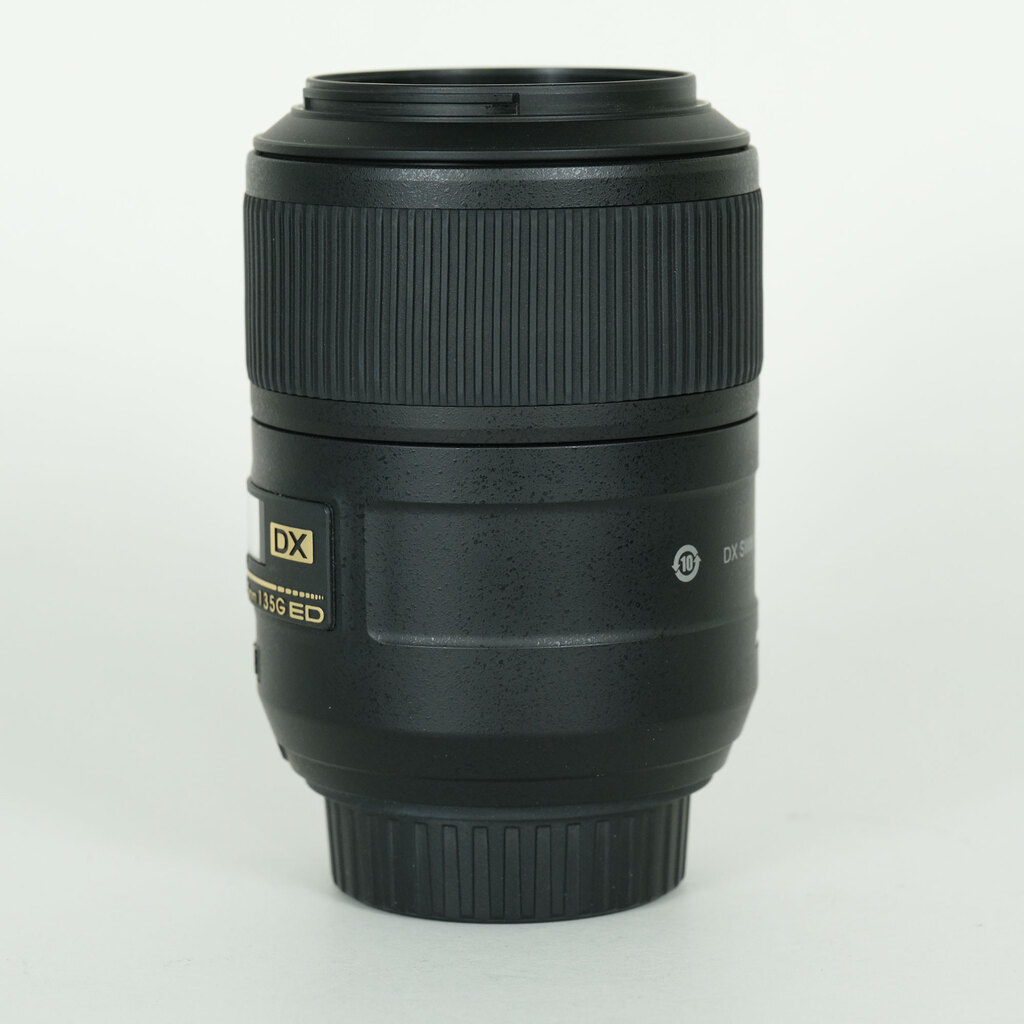 Nikon AF-S DX Micro NIKKOR 85mm F3.5G ED VR Nikon AF-S DX Micro NIKKOR 85mm F3.5G ED VR
