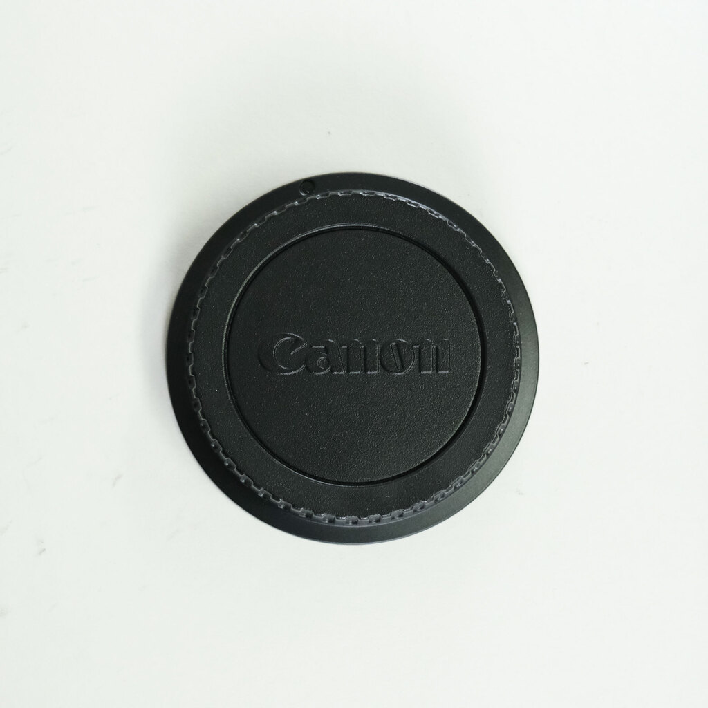 Canon EF-S18-200mm F3.5-5.6 IS Canon EF-S18-200mm F3.5-5.6 IS