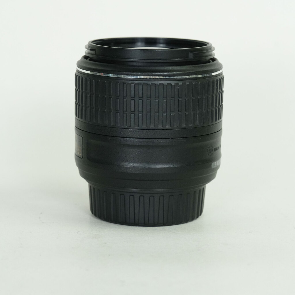 Nikon AF-S DX NIKKOR 18-55mm f3.5-5.6G VR II