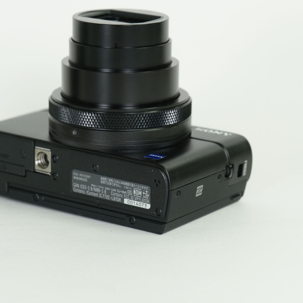 SONY Cyber-shot DSC-RX100M7 SONY Cyber-shot DSC-RX100M7