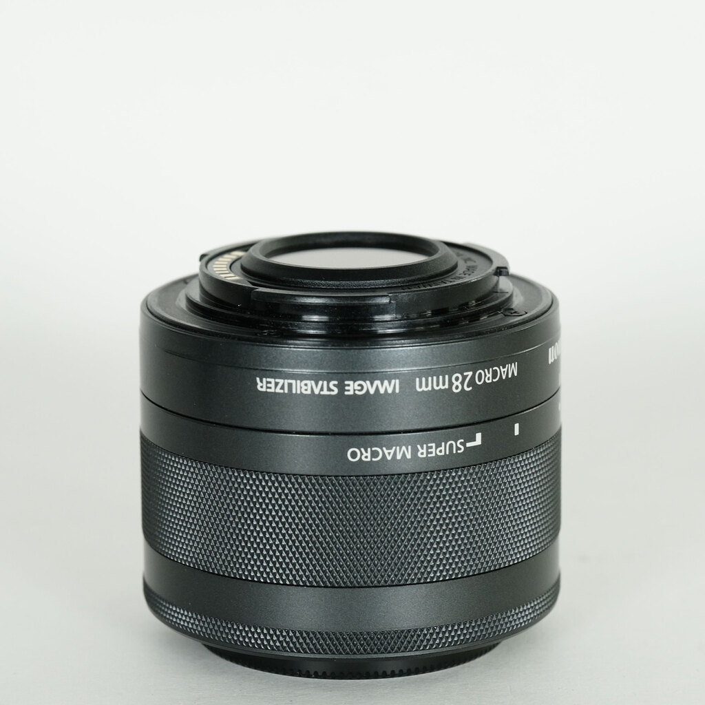 Canon EF-M28mm F3.5 マクロ IS STM