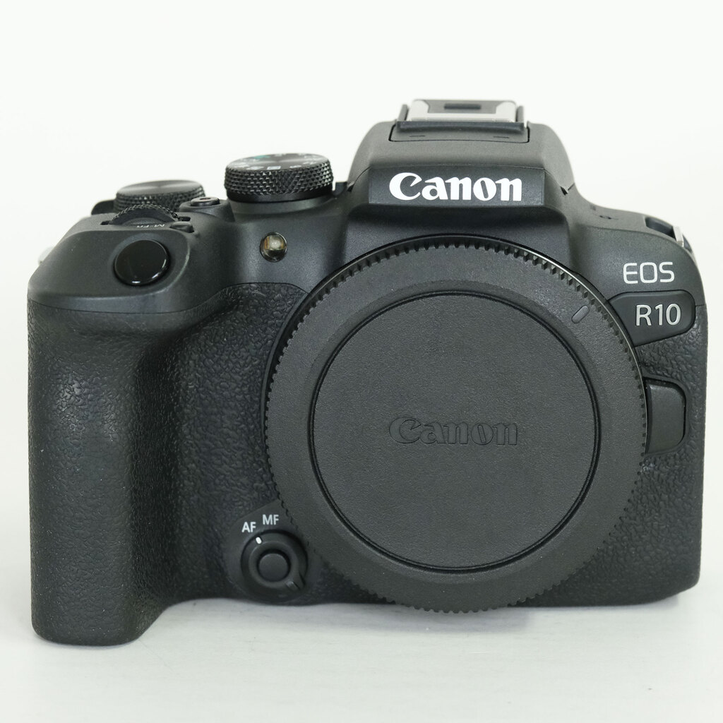 Canon EOS R10