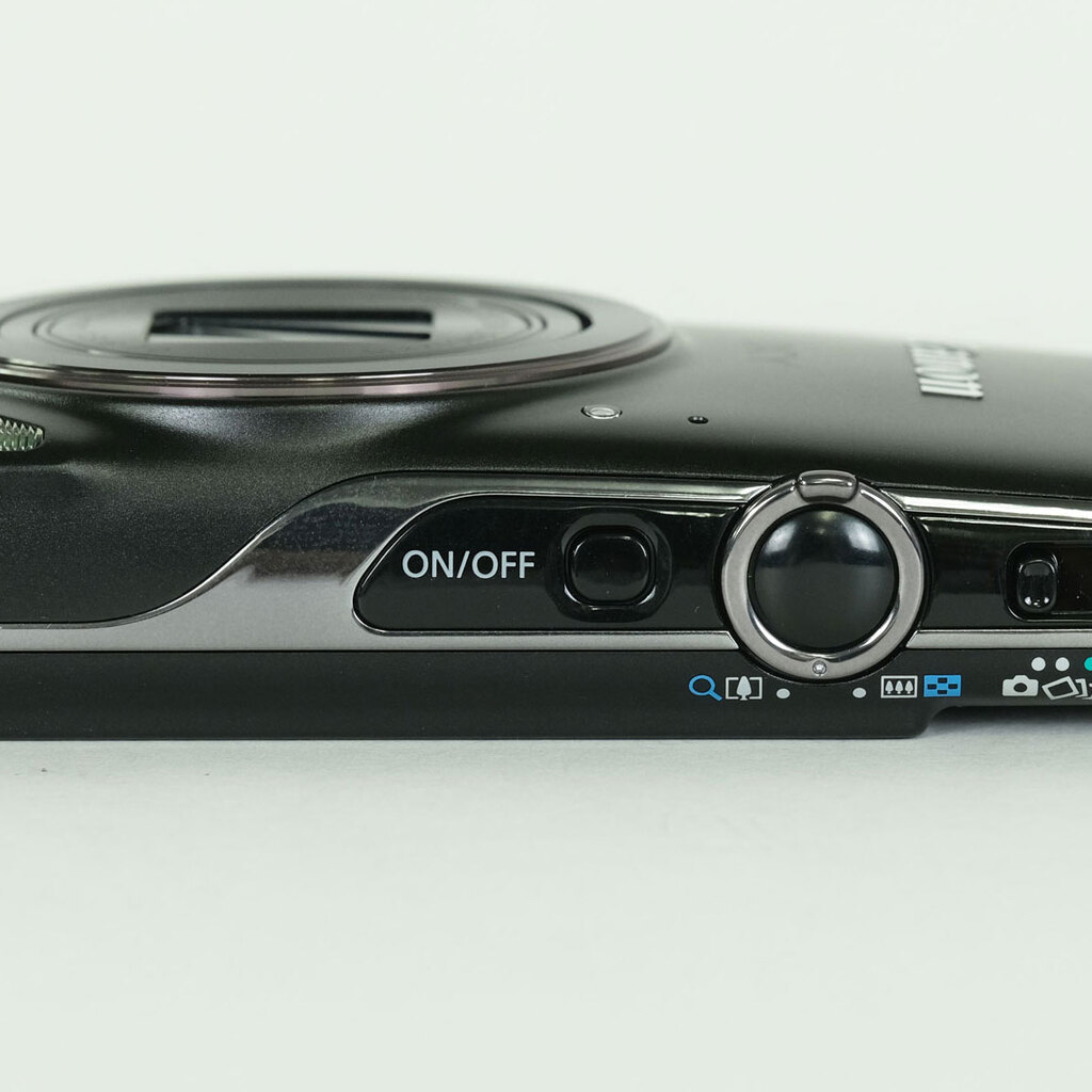 Canon IXY 650 ブラック