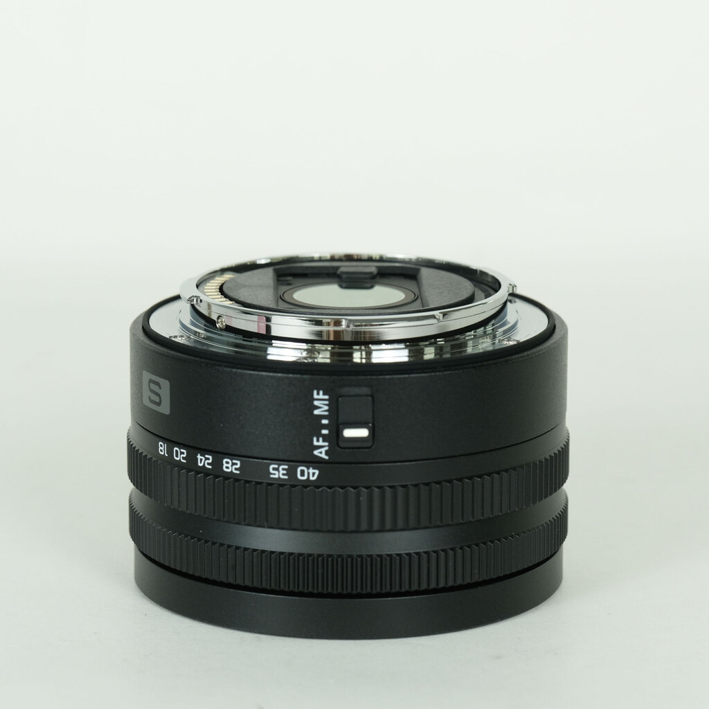 Panasonic LUMIX S 18-40mm F4.5-6.3の出品 | ONE SCENE（ワンシーン）