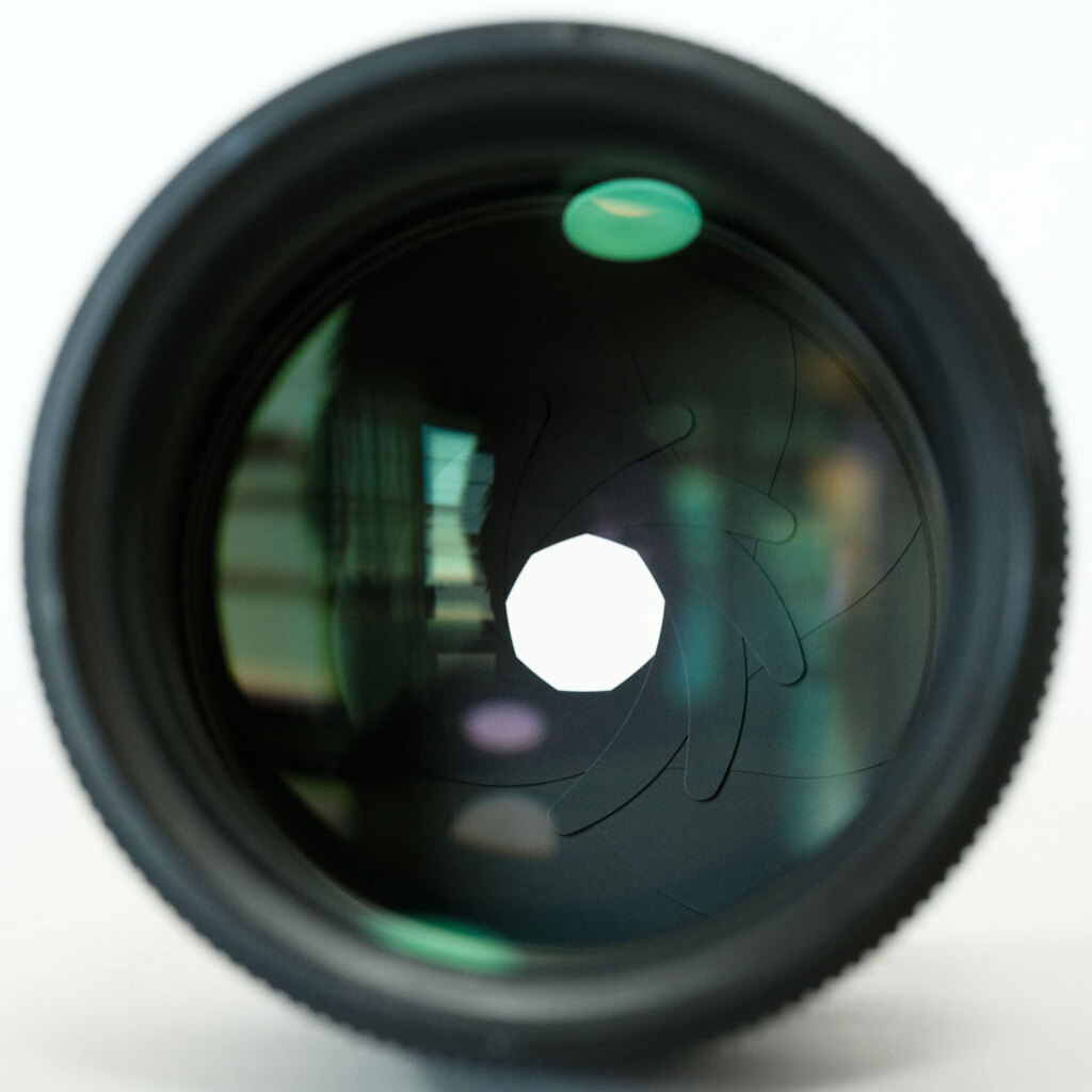 SIGMA 135mm F1.8 DG HSM｜Art [ニコンF用]