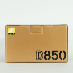 Nikon D850