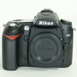 Nikon D90 ボディ