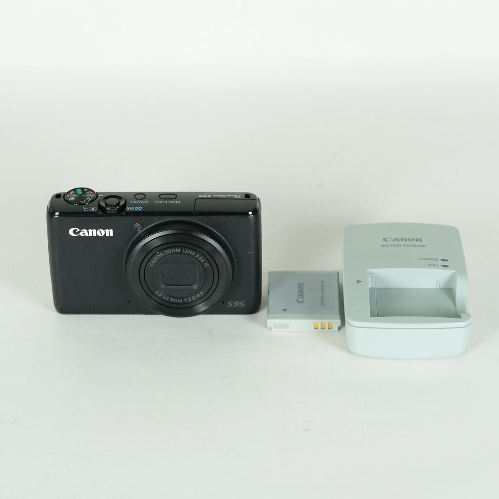 Canon PowerShot S95の出品 | ONE SCENE（ワンシーン）