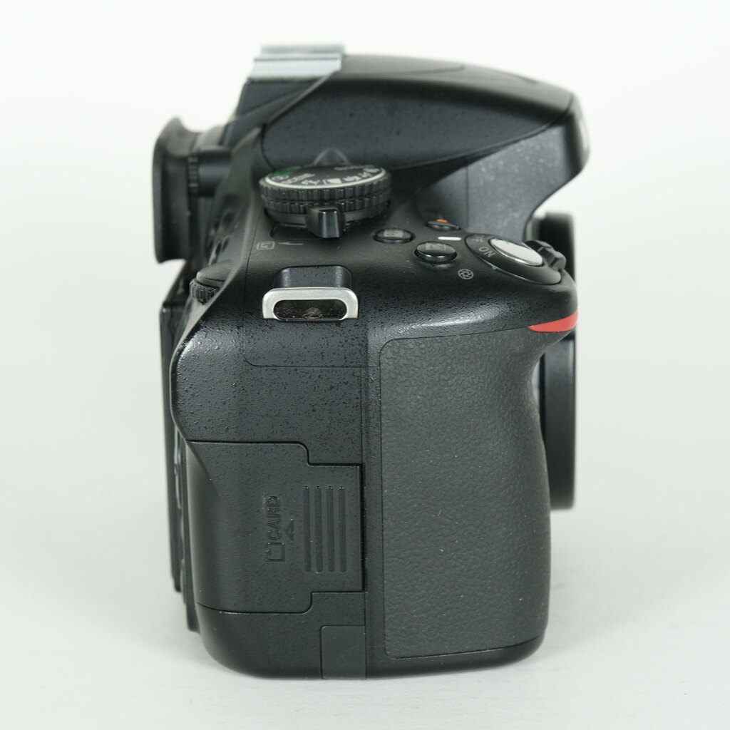 Nikon D5100 ボディ