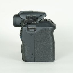 Canon EOS R10