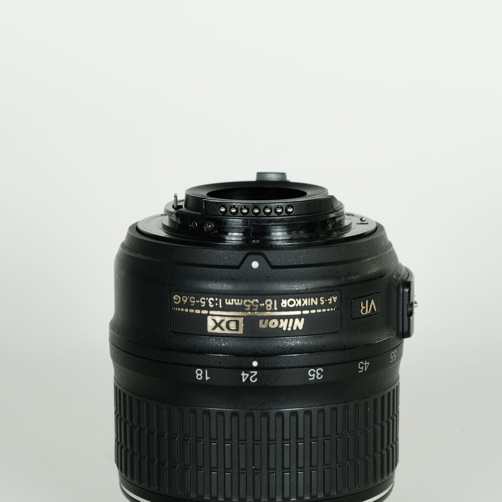 Nikon AF-S DX NIKKOR 18-55mm F3.5-5.6 G VR