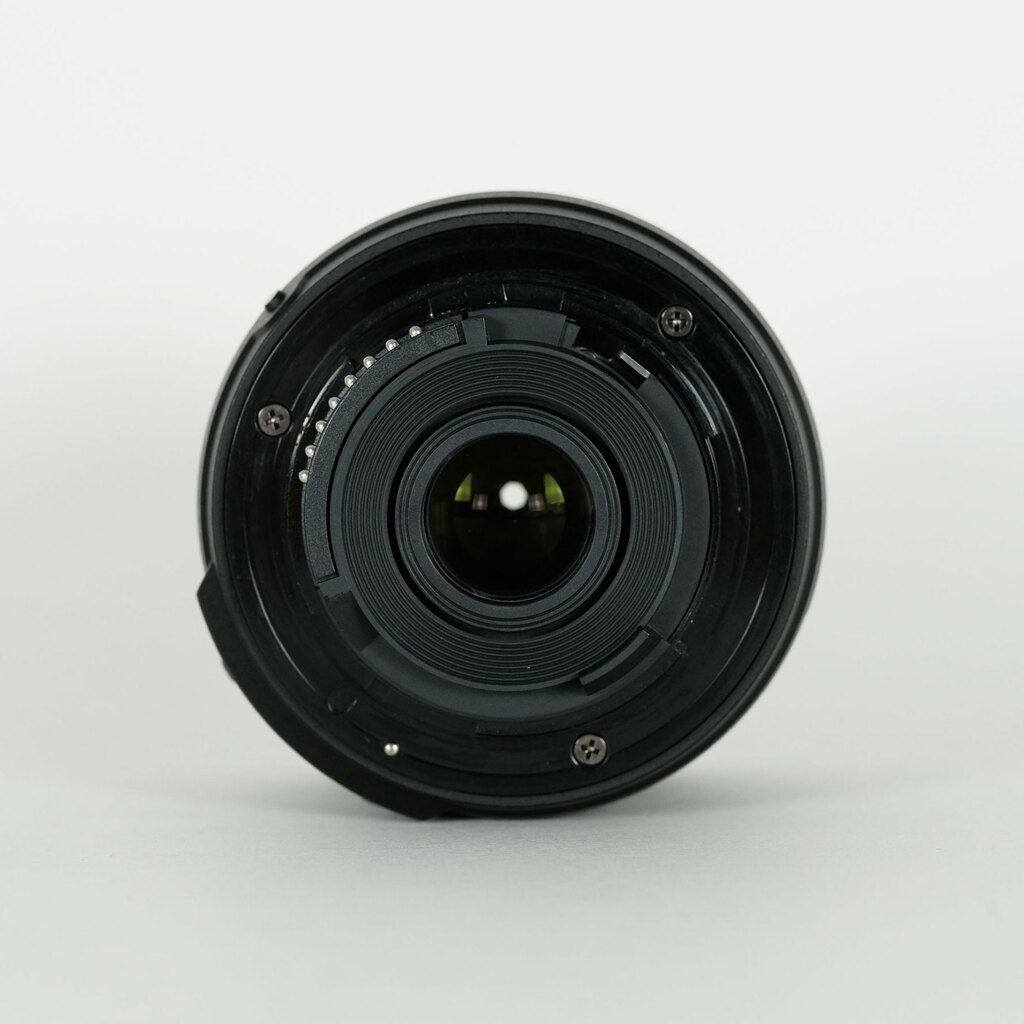 Nikon AF-S DX NIKKOR 18-55mm f3.5-5.6G VR II