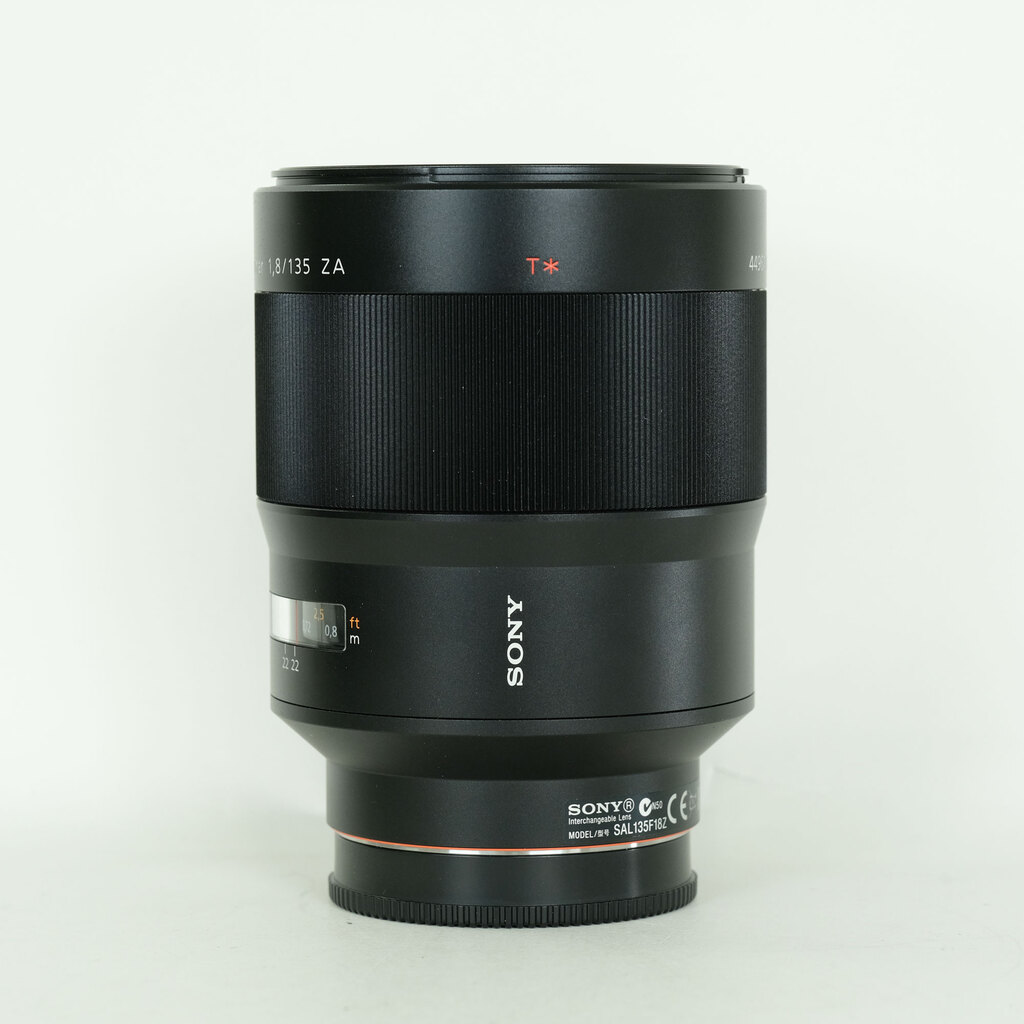 SONY Sonnar T* 135mm F1.8 ZA SAL135F18Z