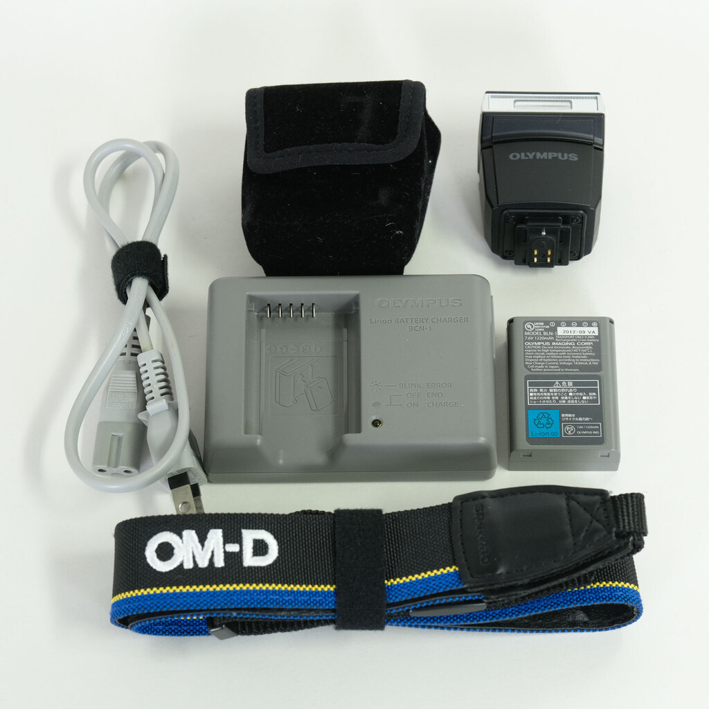 OLYMPUS OM-D E-M5 Mark II