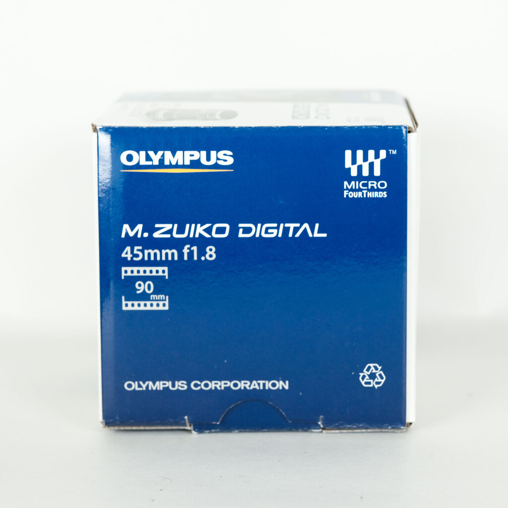 OLYMPUS M.ZUIKO DIGITAL 45mm F1.8