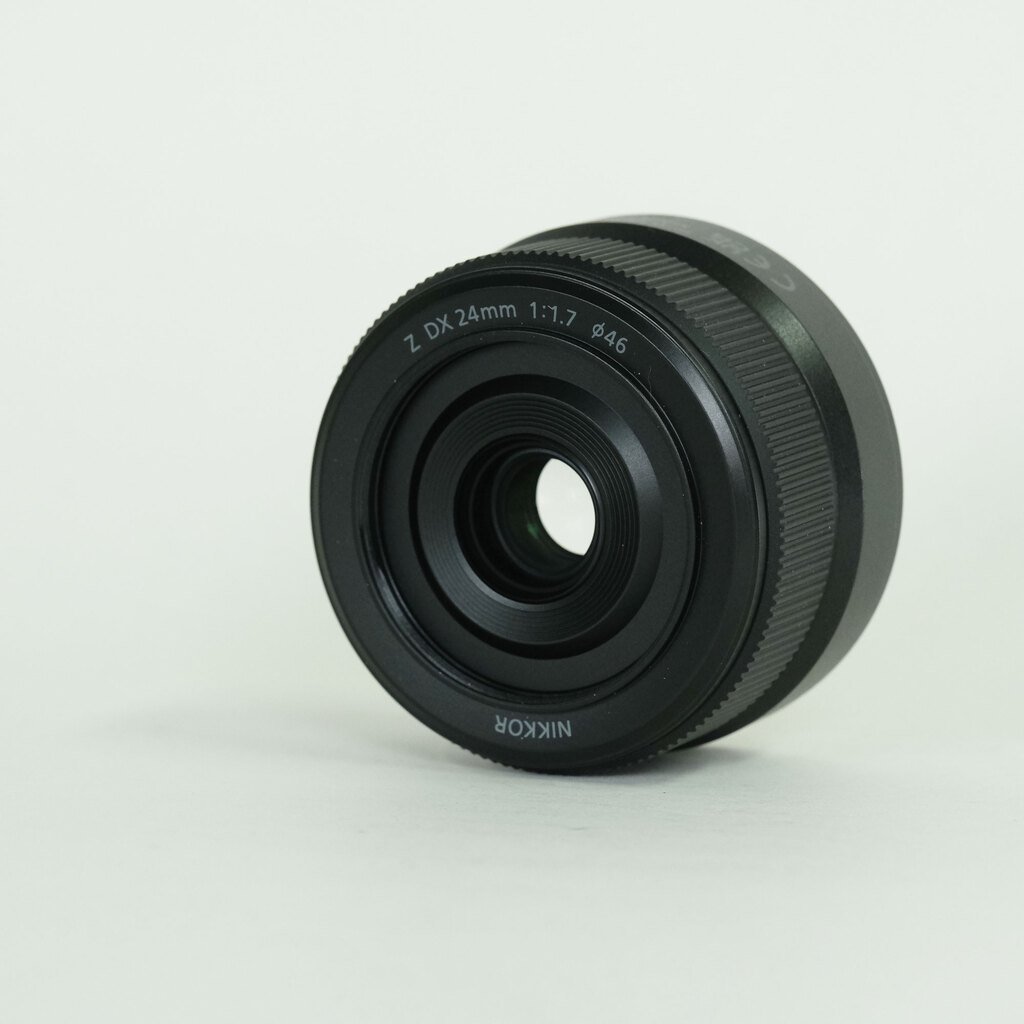 Nikon NIKKOR Z DX 24mm f/1.7 Nikon NIKKOR Z DX 24mm f/1.7