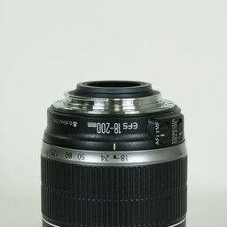 Canon EF-S18-200mm F3.5-5.6 IS Canon EF-S18-200mm F3.5-5.6 IS