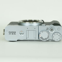 FUJIFILM X-E5