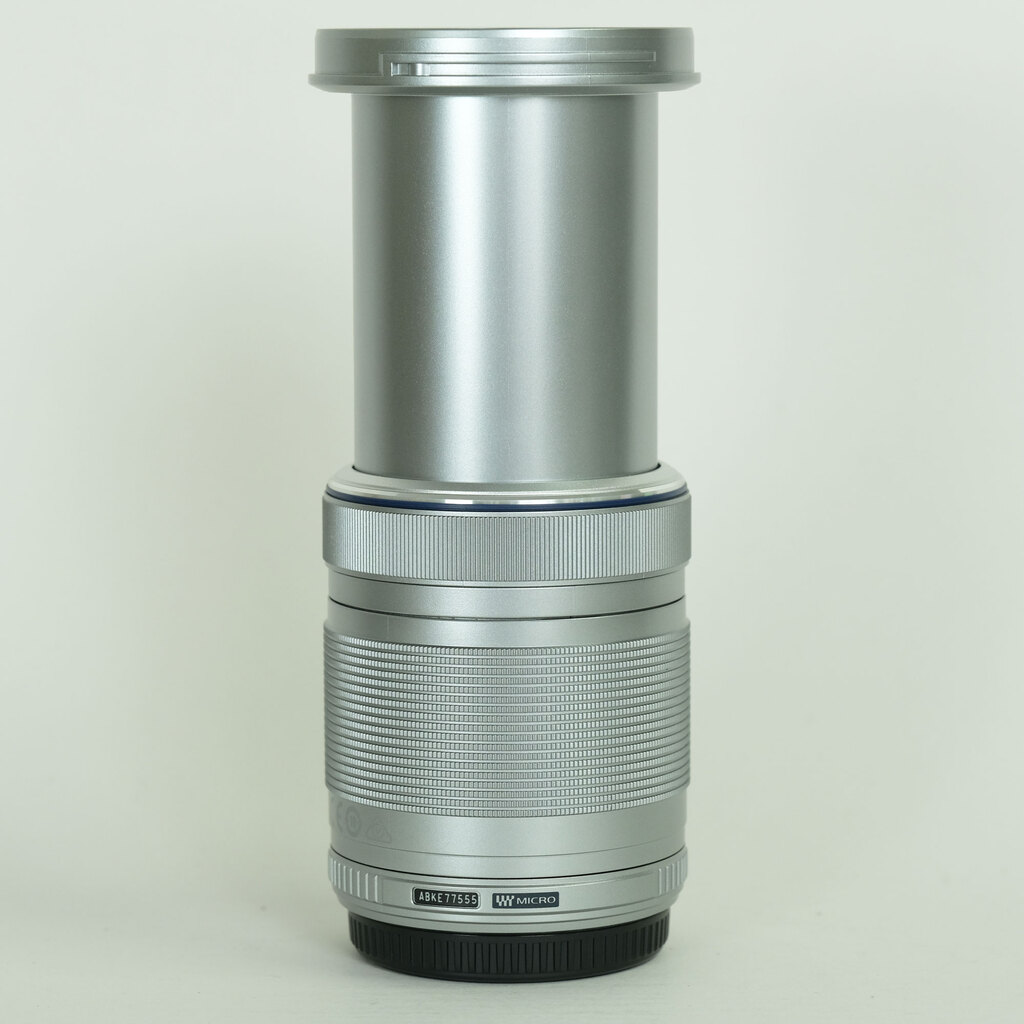 OM SYSTEM M.ZUIKO DIGITAL ED 40-150mm F4.0-5.6 R シルバー