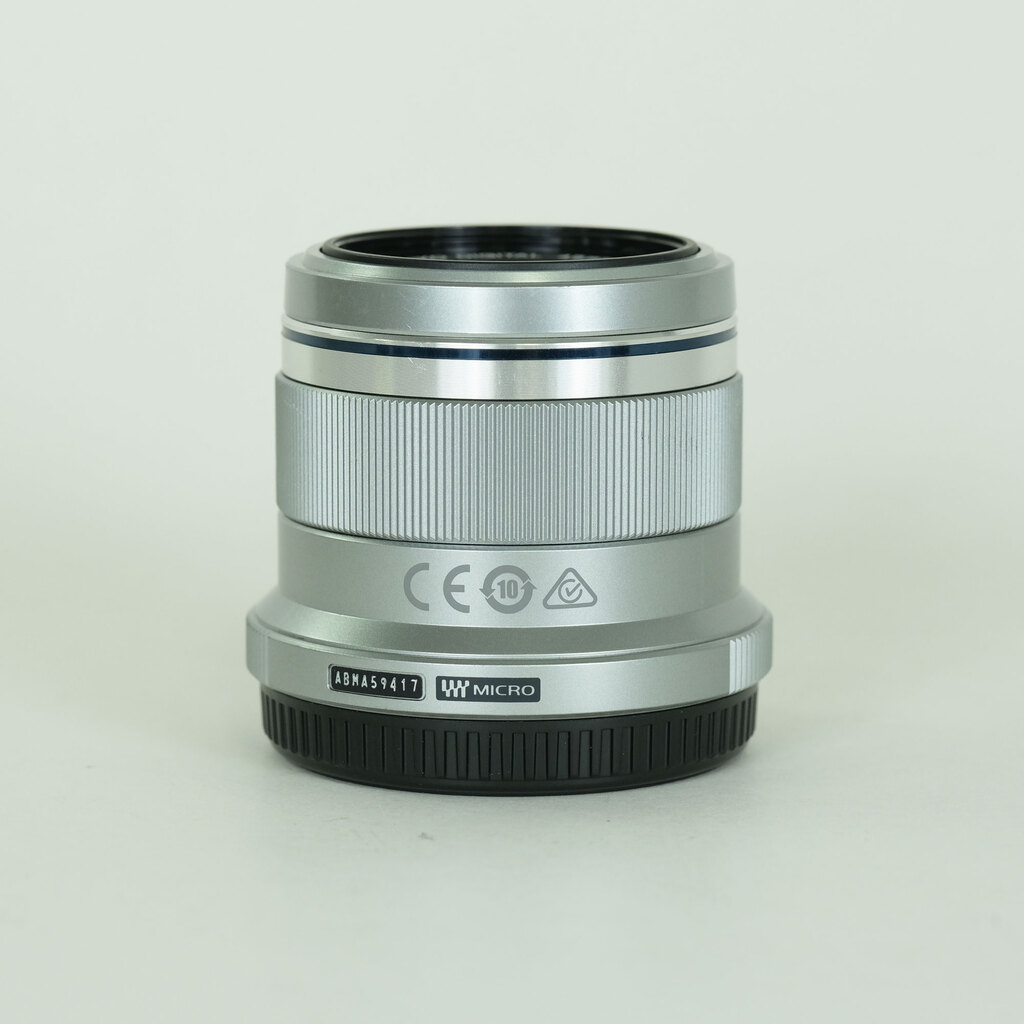 OLYMPUS M.ZUIKO DIGITAL 45mm F1.8