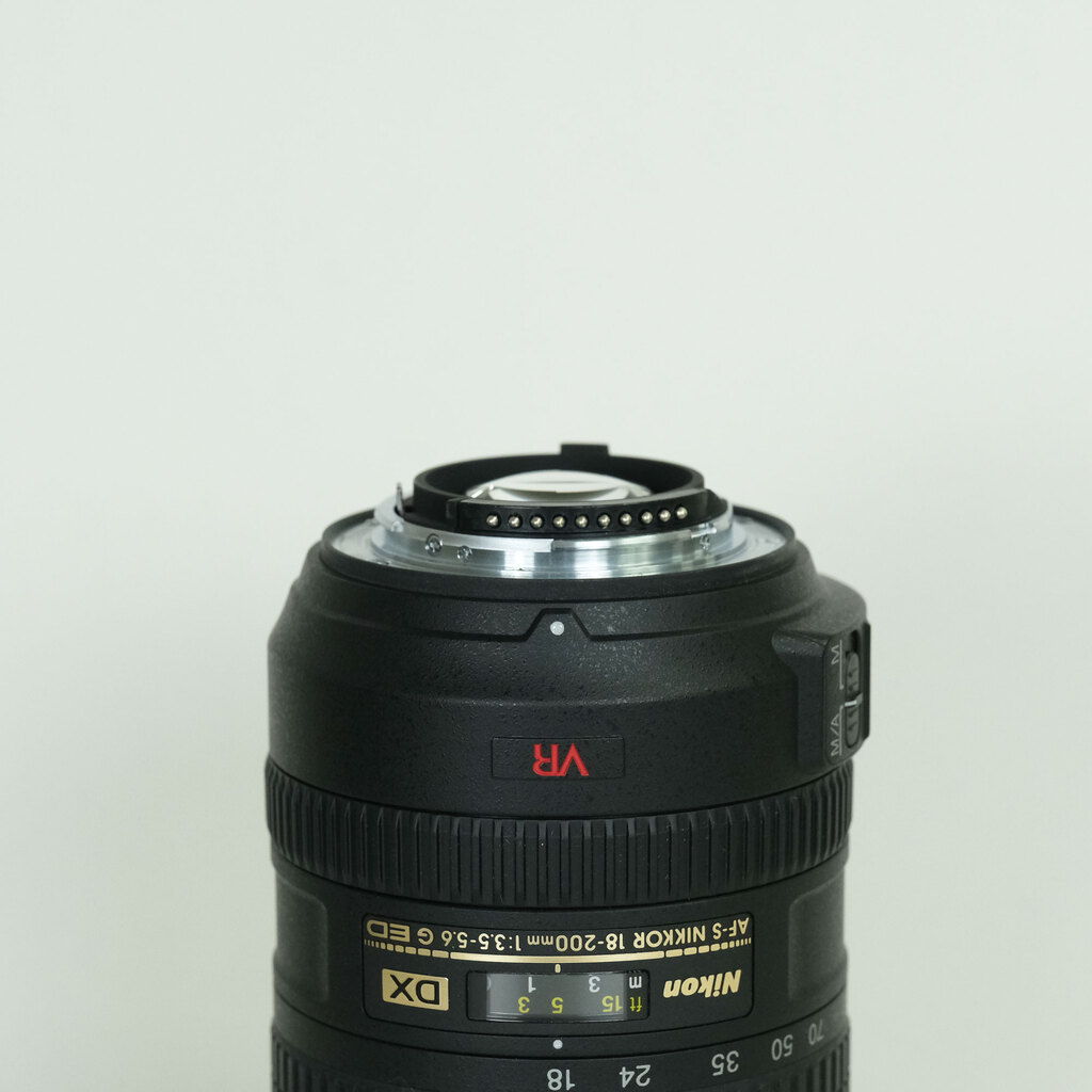Nikon AF-S DX VR Zoom-Nikkor 18-200mm F3.5-5.6G IF-ED