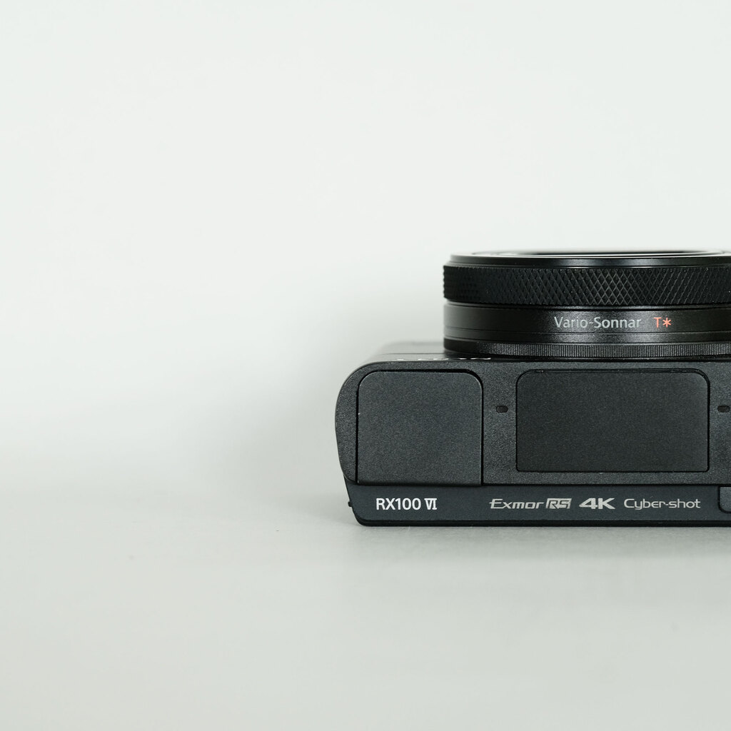 SONY Cyber-shot DSC-RX100M6