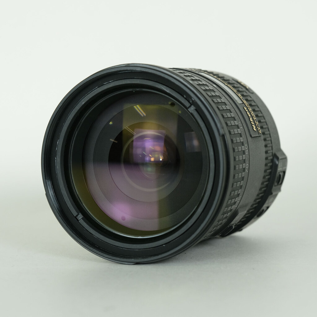 Nikon AF-S DX NIKKOR 18-200mm F3.5-5.6G ED VR II