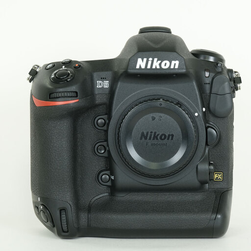 Nikon D5