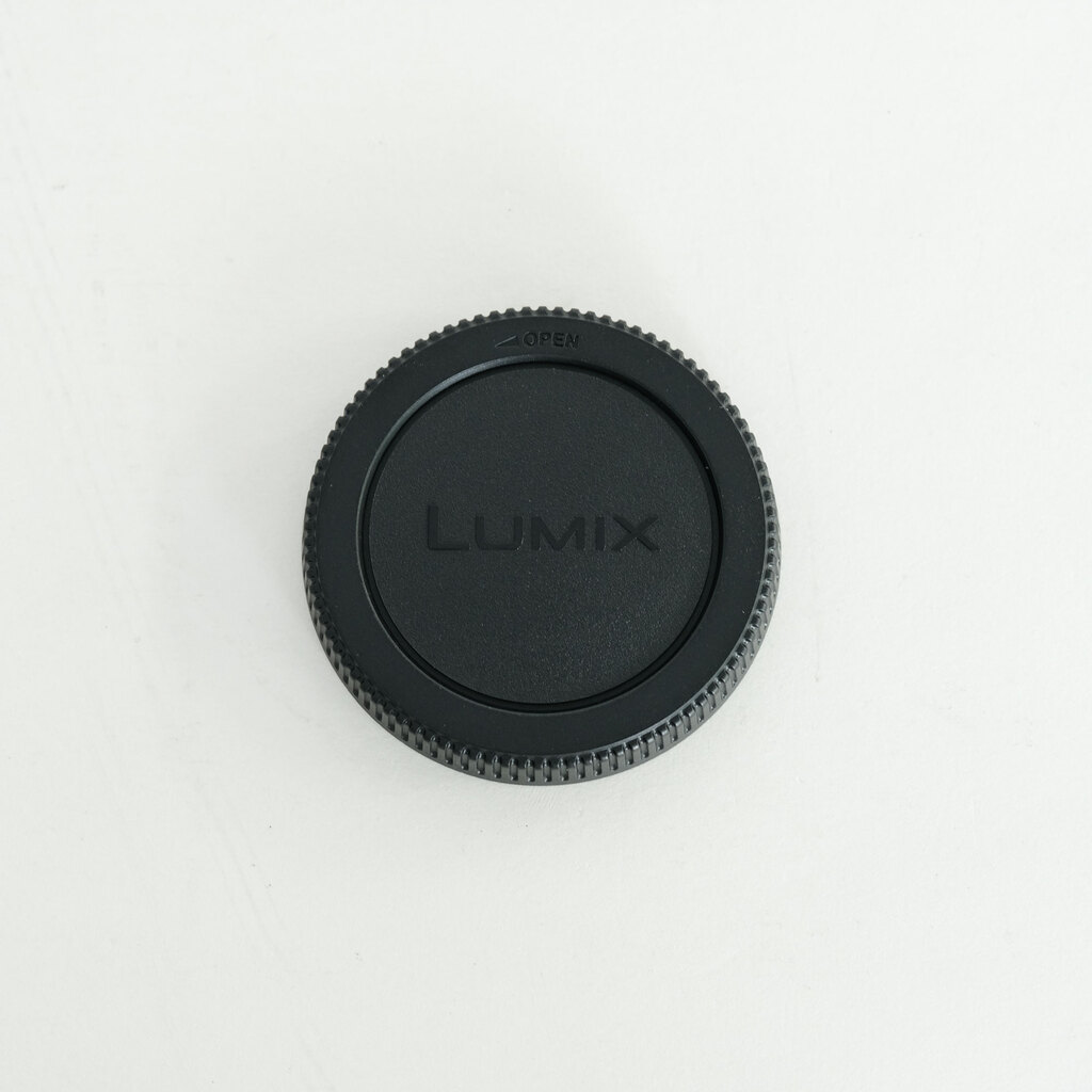 Panasonic LUMIX DMC-GM5ボディ ブラック