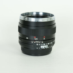 Carl Zeiss Planar T* 50mm F1.4 ZF [ニコンF用]