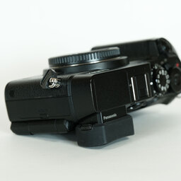 Panasonic LUMIX DMC-GX8 ボディ ブラック