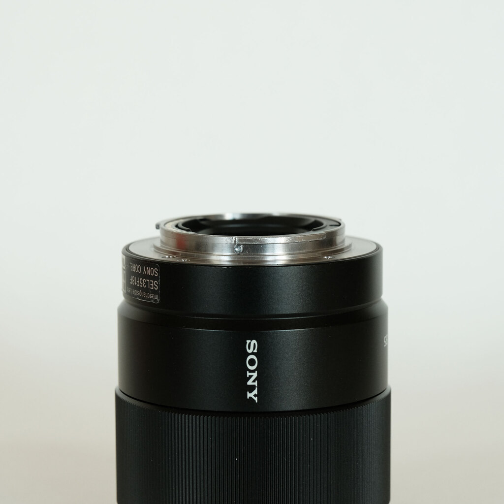 SONY FE 35mm F1.8 SEL35F18F SONY FE 35mm F1.8 SEL35F18F