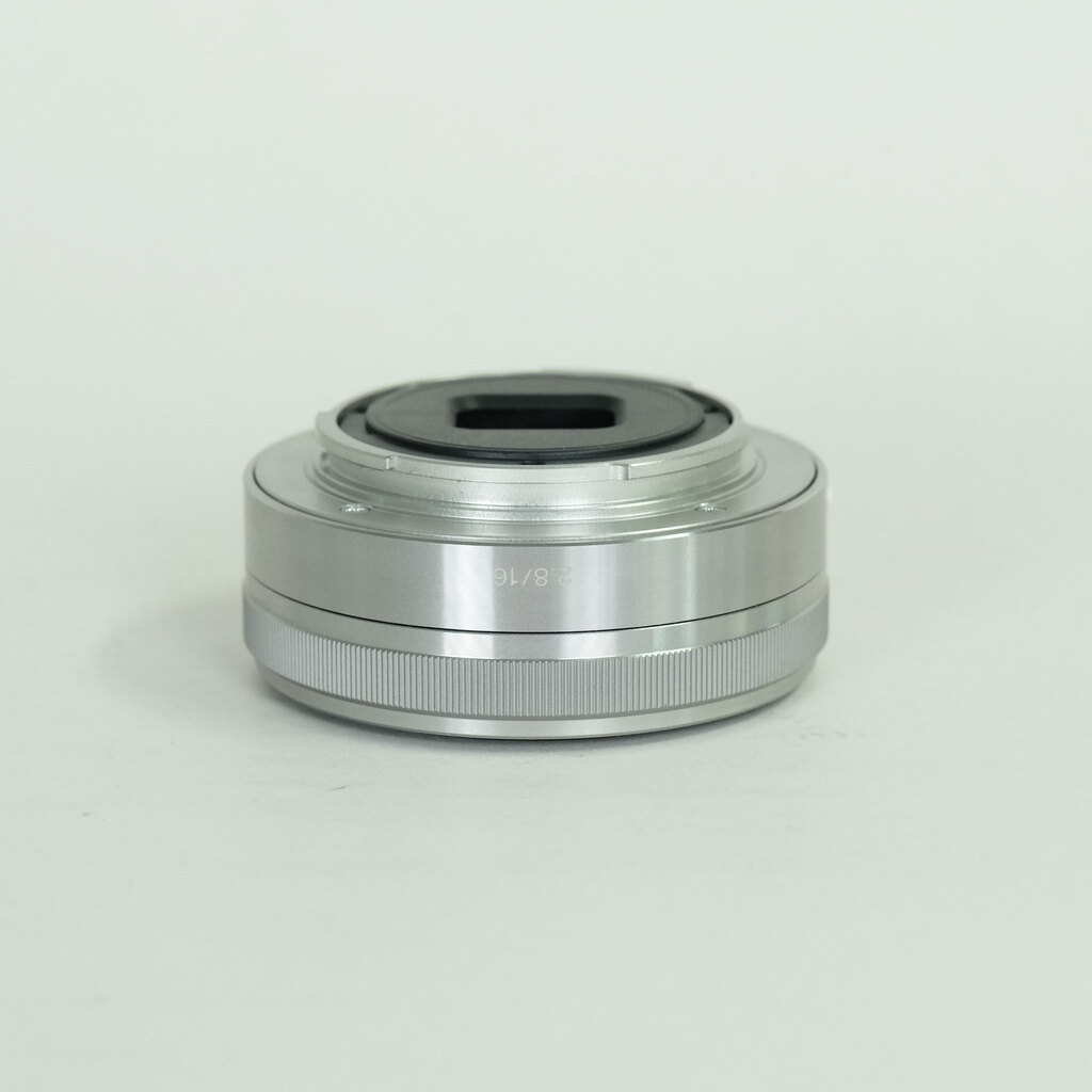 SONY E 16mm F2.8 SEL16F28