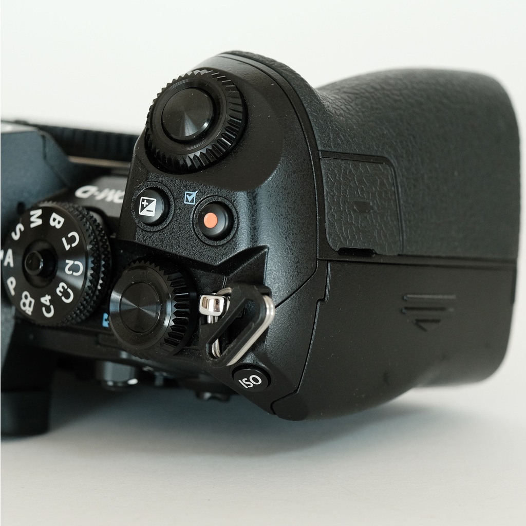 OLYMPUS OM-D E-M1 Mark III