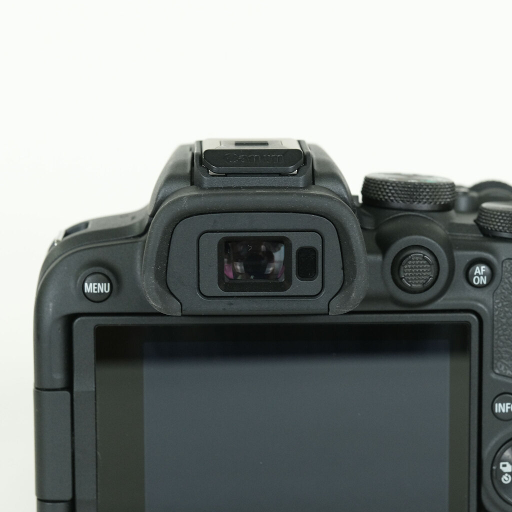 Canon EOS R10