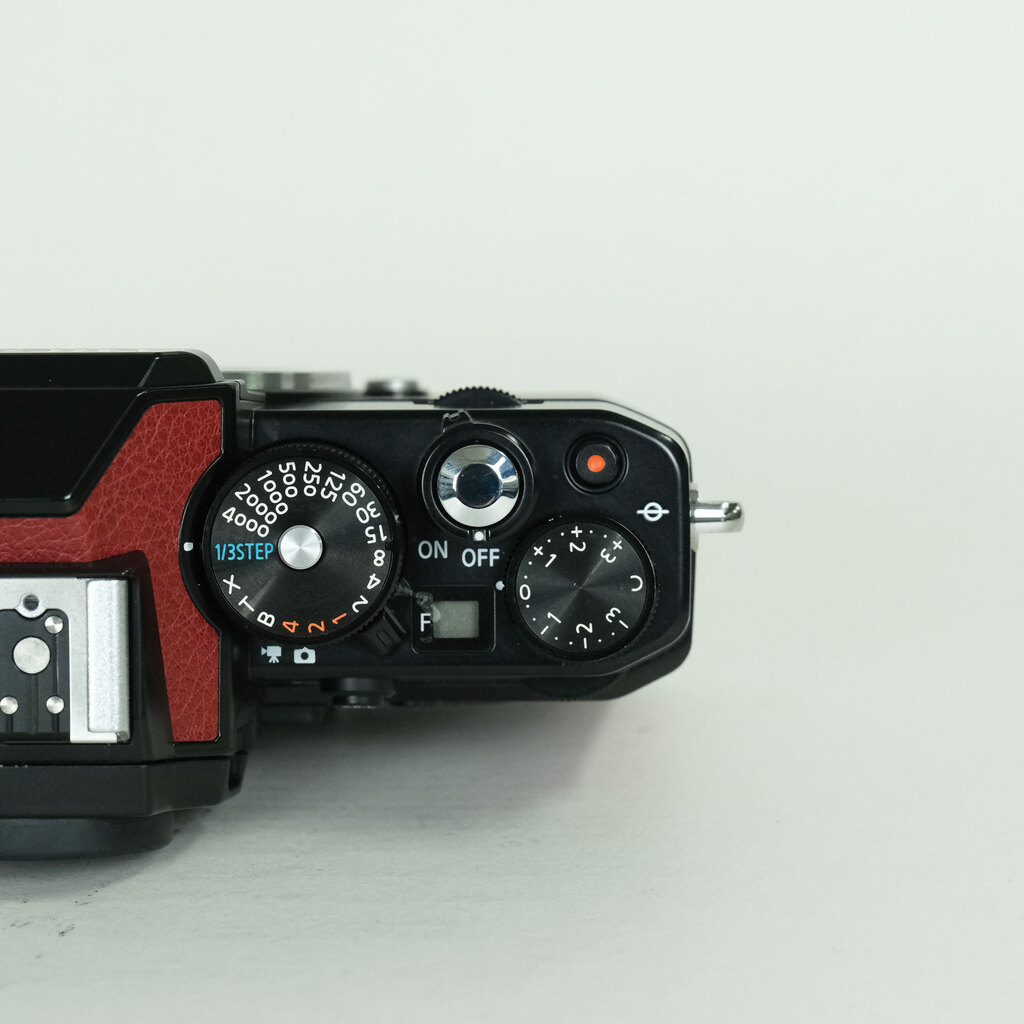Nikon Z fc ボディ ブラック プレミアムエクステリア張替済み Nikon Z fc ボディ ブラック プレミアムエクステリア張替済み